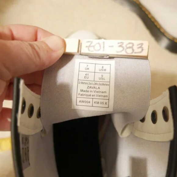 Dr. Martens White Combat Ankle Boots Women's Sizes 8 9 Smooth Leather CHRISTMAS - Picture 6 of 8